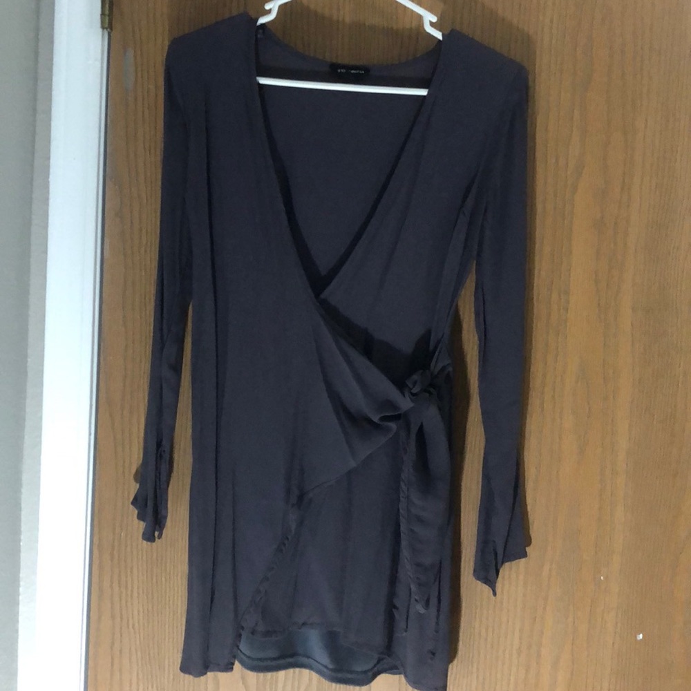 Grey, 3/4 sleeve, front tie, short dress